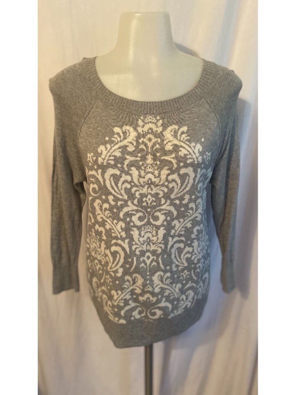 Merona Gray Damask Print Long Sleeve Crew Neck Sweater